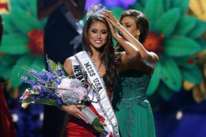 Miss Nevada USA Nia Sanchez is crowned Miss USA during the Miss USA 2014 pageant in Baton Rouge, La., Sunday, June 8, 2014. (AP Photo/Jonathan Bachman)